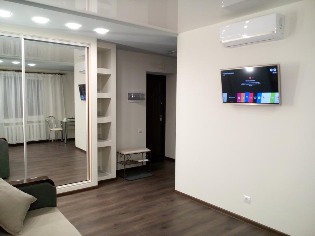Modern Studio 15 Min To The City Centre Lviv Exteriör bild